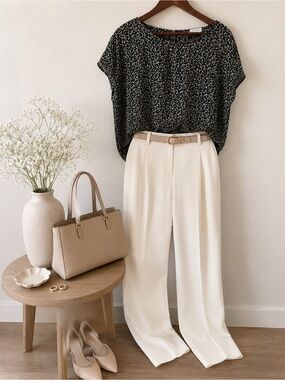 Pleione Black Floral Print Blouse Size Large | Short Sleeve | Career Casual
